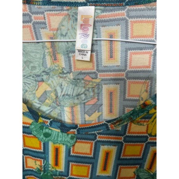 LuLaRoe Perfect Tee Misses Green Yellow Butterfly Geo Print Tunic Shirt Top L - Picture 4 of 4